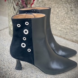 botín Candelitas negro tachas plata - Imagen 2