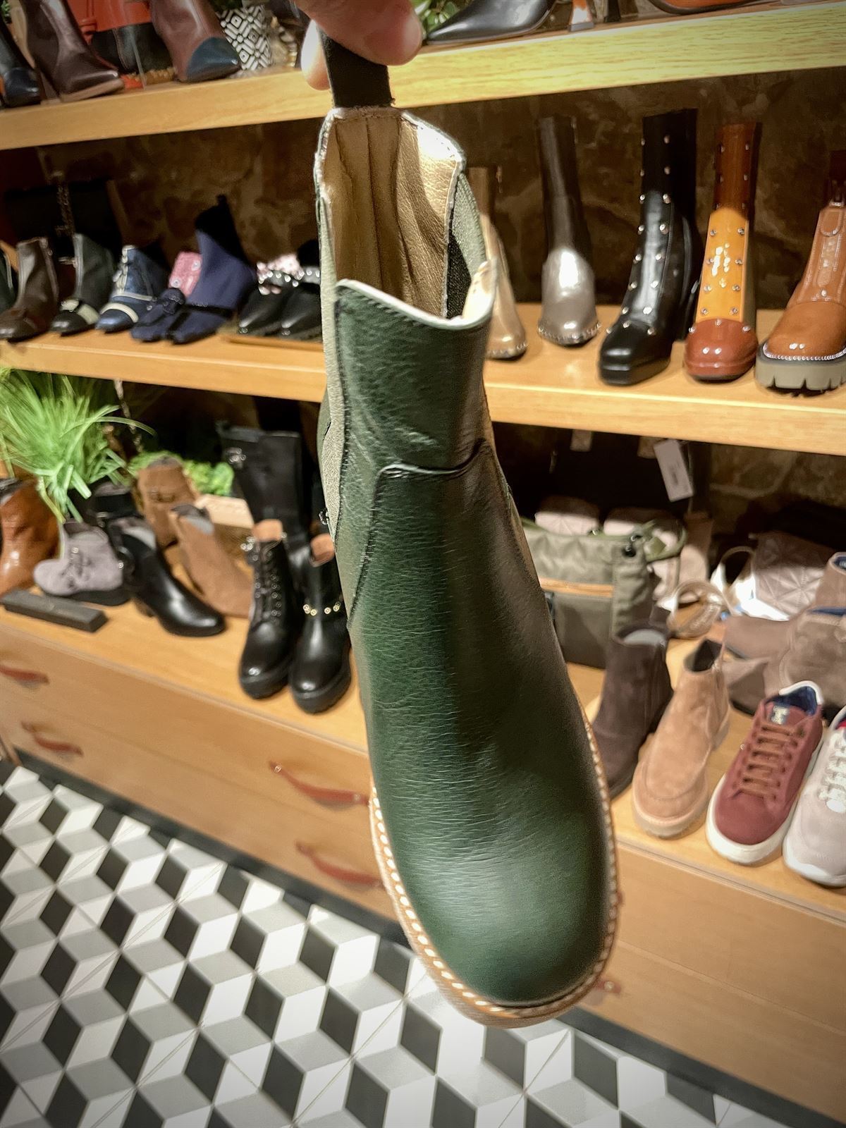 BOTIN CHELSEA con piso tocino VERDE - Imagen 4