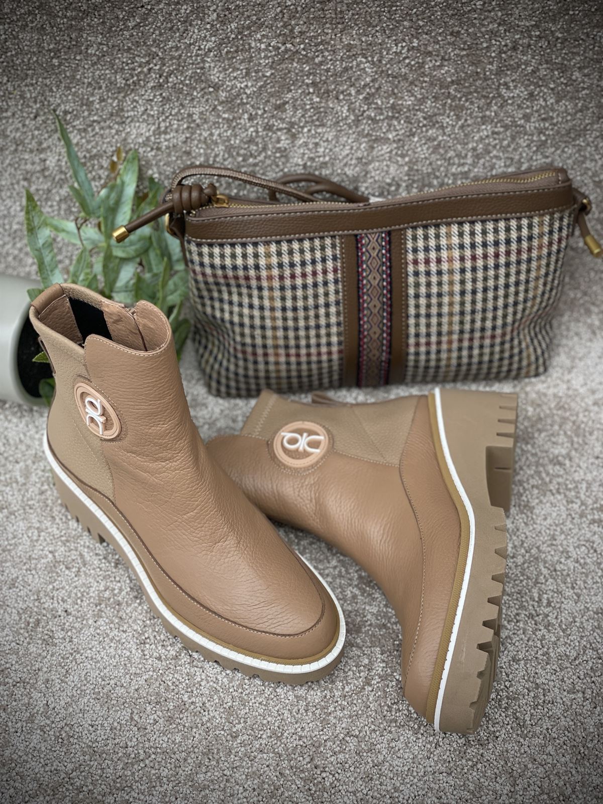 Botín Dibia by Ezzio 53009 napa CARAMEL - Imagen 4