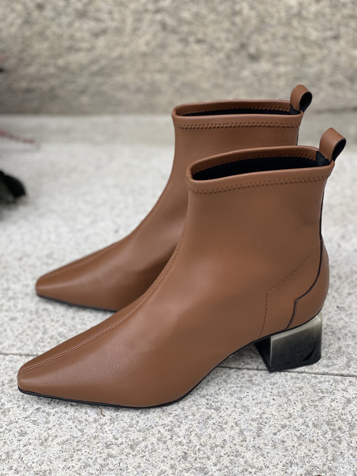 Botín Dibia by Ezzio 550626 elastica camel - Imagen 2