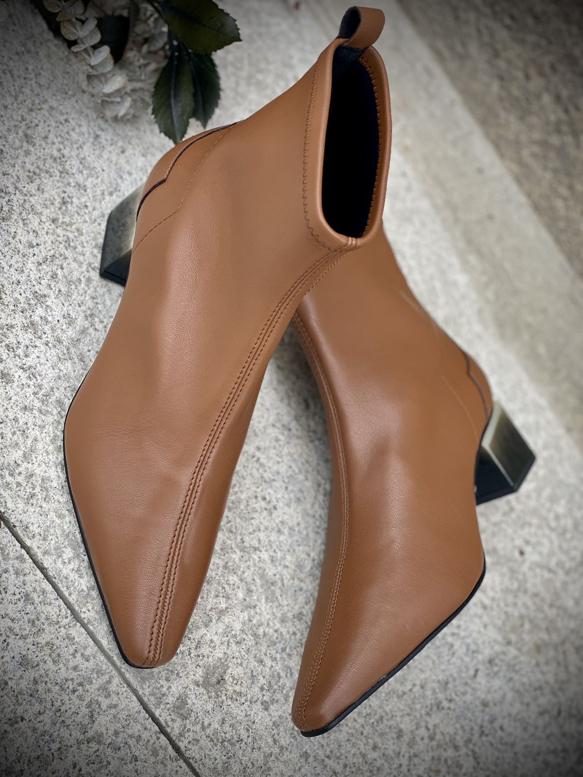 Botín Dibia by Ezzio 550626 elastica camel - Imagen 3