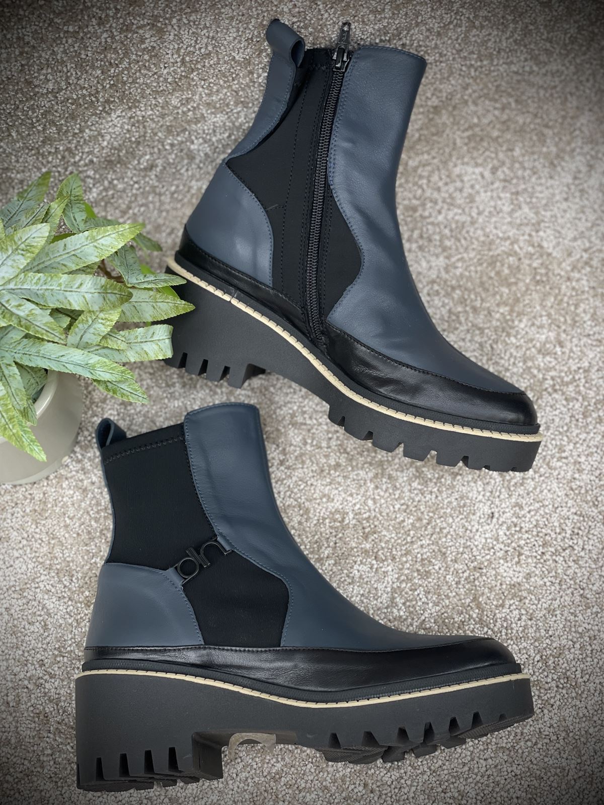 Botín Dibia by Ezzio napa azul marino - Imagen 2