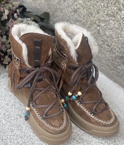 Botín Nemonic 2301 BOHO flecos camel - Imagen 2