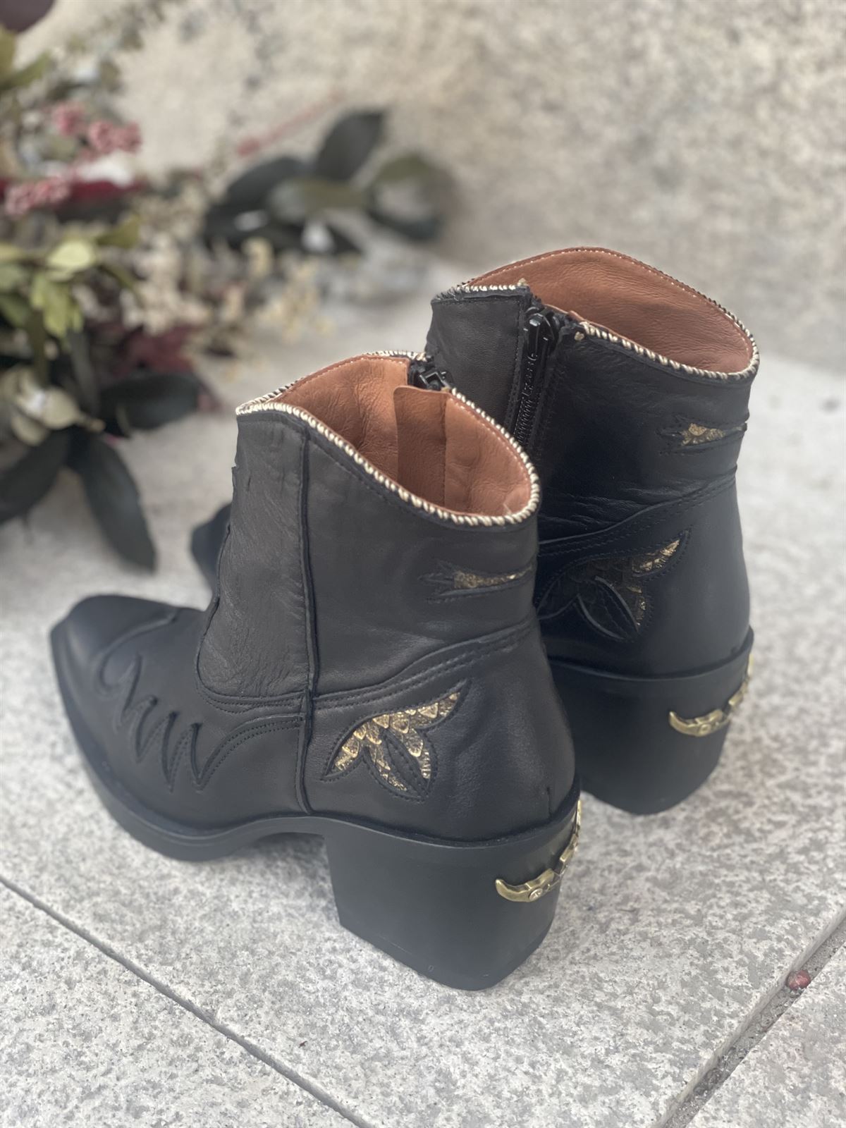 Botin Nemonic Campero 2353 Sauvage negro - Imagen 5