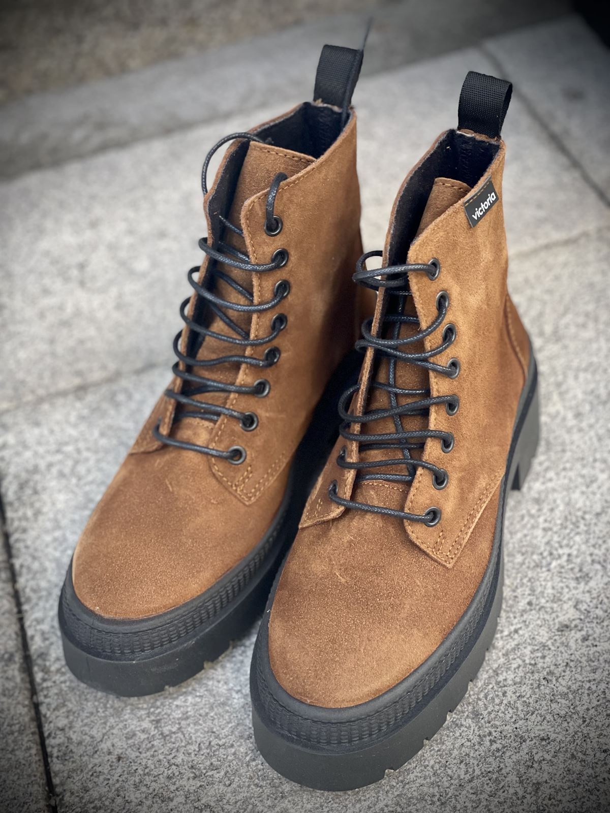 Botin VICTORIA cordones camel - Imagen 5