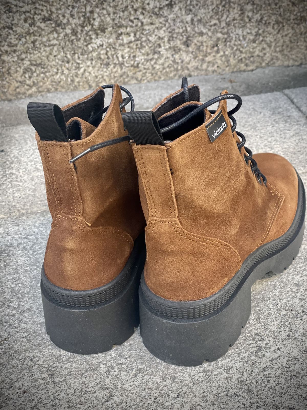 Botin VICTORIA cordones camel - Imagen 6