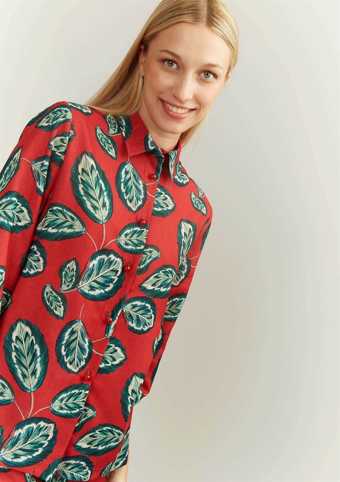 Camisa Alba Conde hojas roja - Imagen 2
