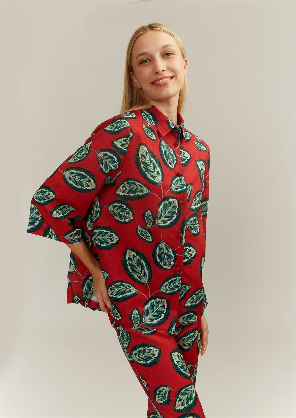 Camisa Alba Conde hojas roja - Imagen 3