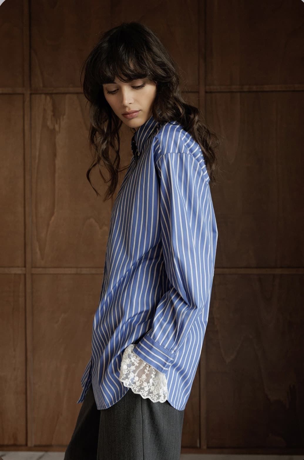 CAMISA CLÁSICA  IndI & Cold PUÑOS DE ENCAJE azul blanco azul - Imagen 1