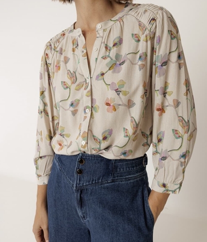 Camisa Indi & Cold AD101 detalle fruncido estampado floral - Imagen 1