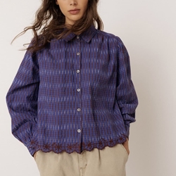 CAMISA Indi & Cold AD133 bordados a contraste azul Klein - Imagen 2