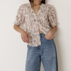 Camisa Indi & Cold  KI132 MICRO VOLANTES cruda magentas - Imagen 2