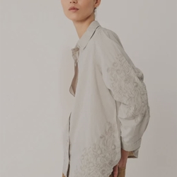 CAMISA Indi & Cold VOILE BORDADA REF. AD385 color piedra - Imagen 1