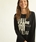 Camiseta Alba Conde letras crudo negra. - Imagen 2