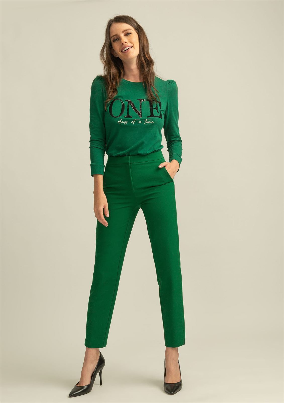 Camiseta Alba Conde ONE verde. - Imagen 4