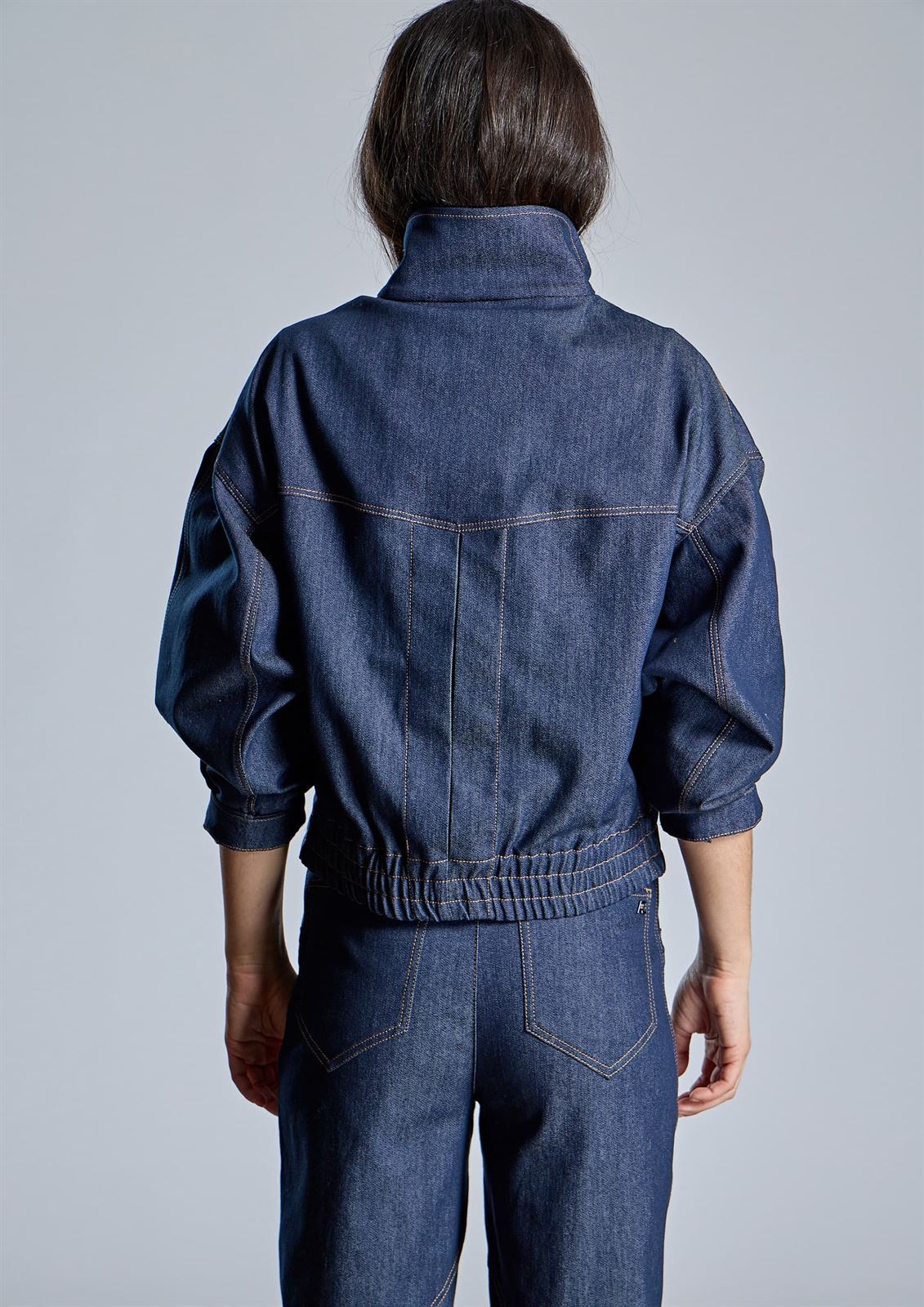 CAZADORA Alba Conde con cremallera denim azul - Imagen 4