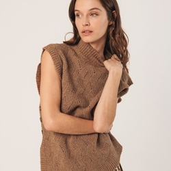 Chaleco Indi & Cold punto fantasia NJ466 Camel - Imagen 2