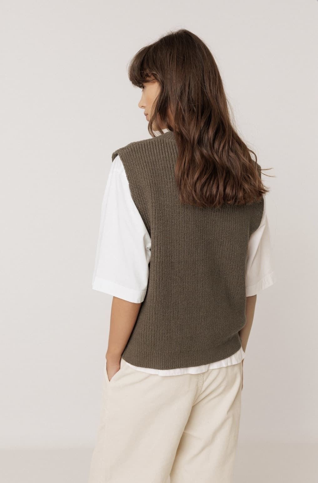 CHALECO Indi & Cold  RD526 Canalé con merino Kakhi - Imagen 2