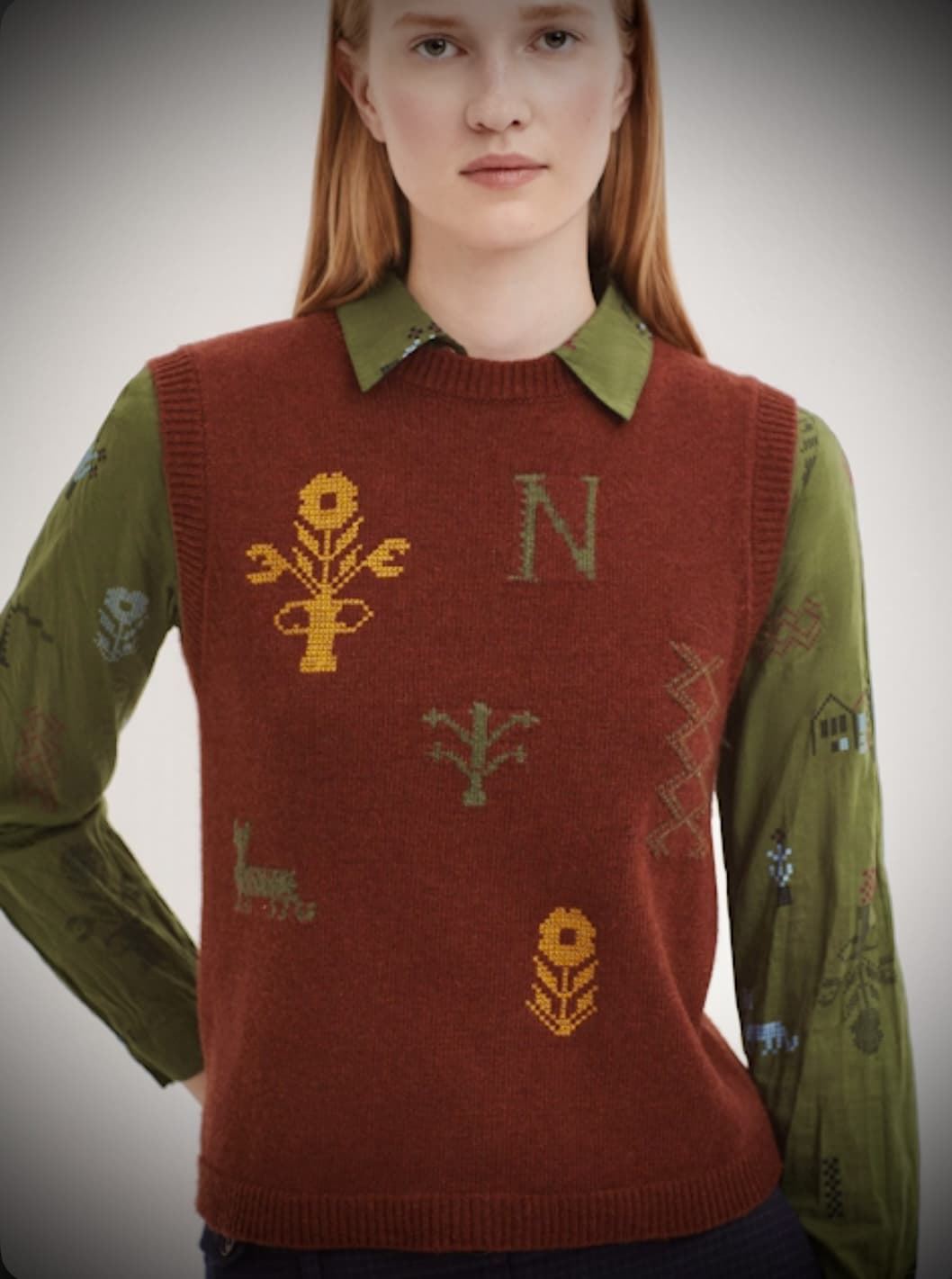 Chaleco  nice things Chaleco motivos Cross Stitch marrón teja - Imagen 2