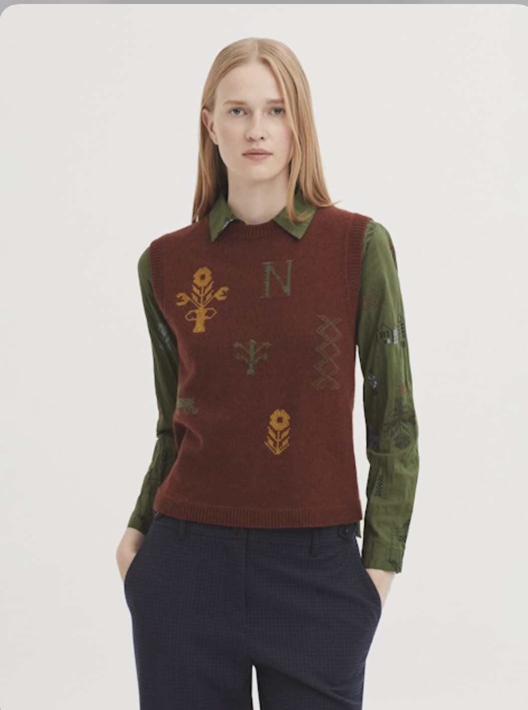 Chaleco  nice things Chaleco motivos Cross Stitch marrón teja - Imagen 3