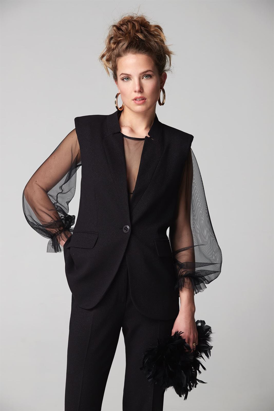 Chaleco Oky tipo blazer negro - Imagen 1