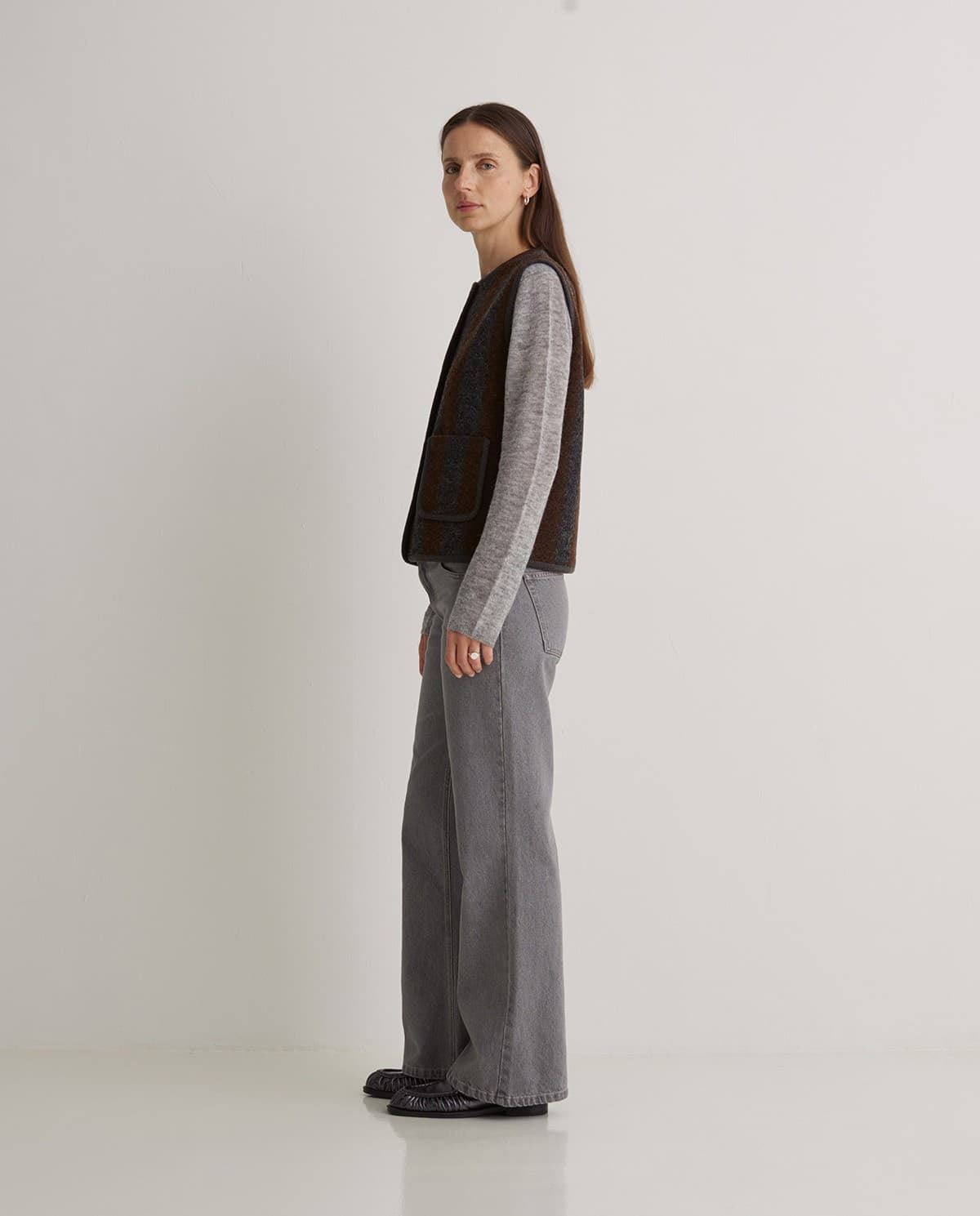 chaleco Yerse 43861 bolsillos mezcla lana rayas oxido gris - Imagen 4