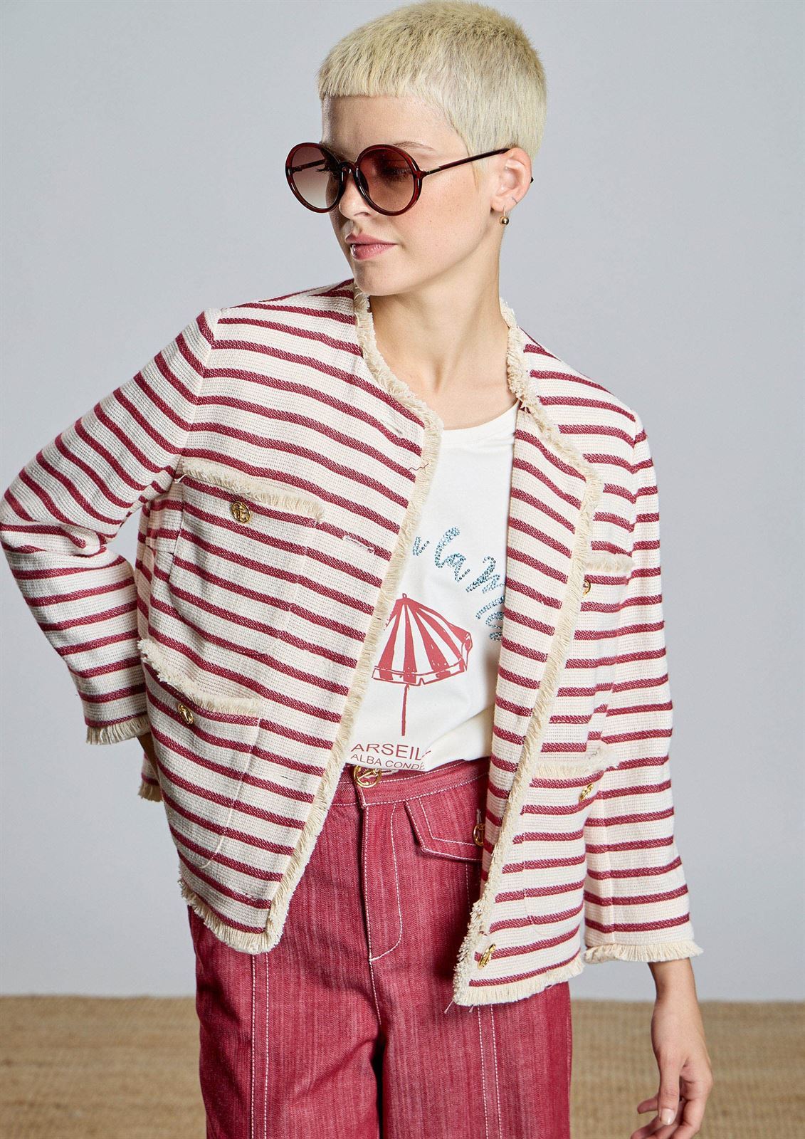 Chaqueta Alba Conde 2100-412-41 cruda con rayas granates - Imagen 2