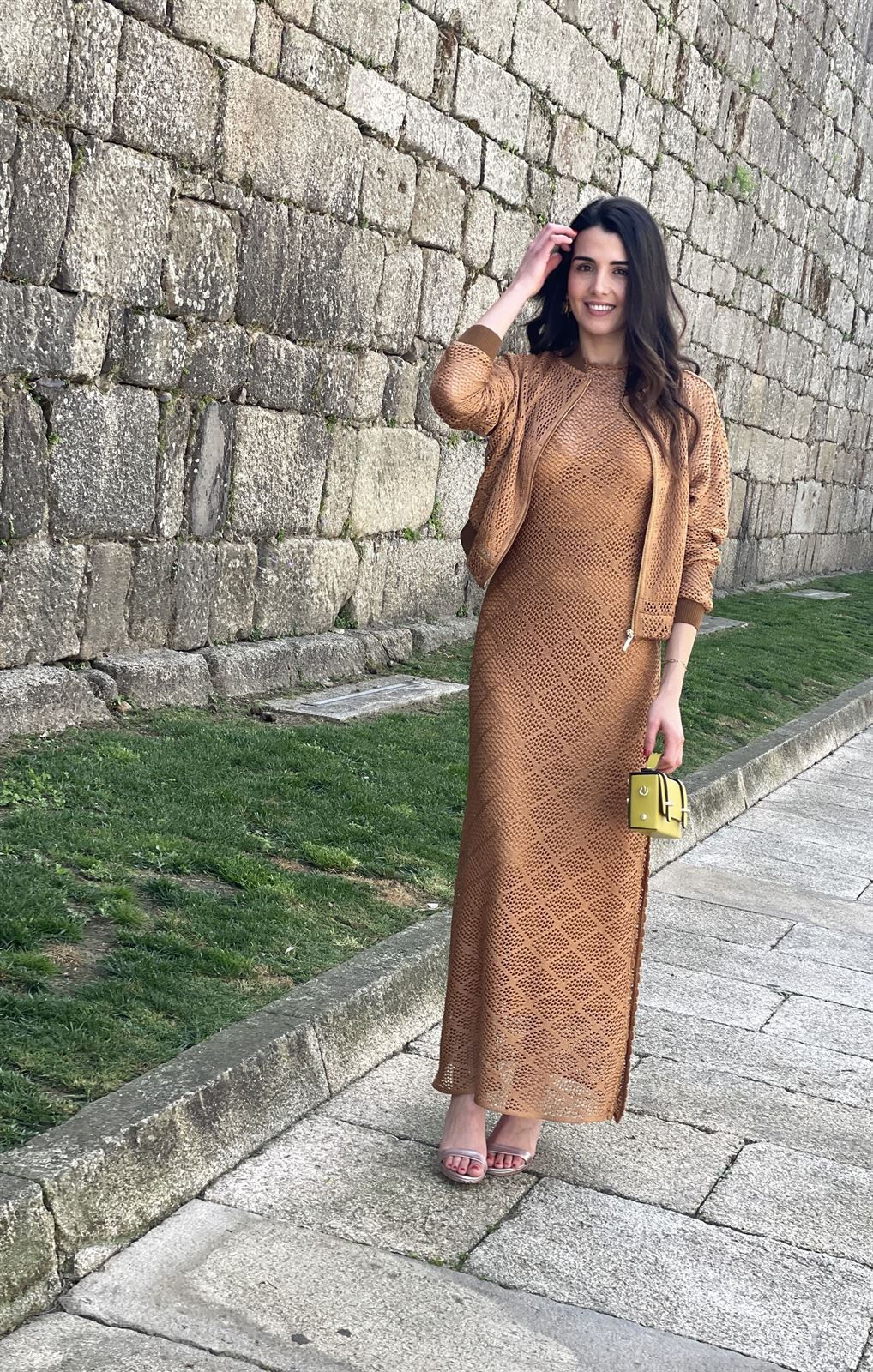 Chaqueta ARGGIDO 49504 punto crochet camel - Imagen 4