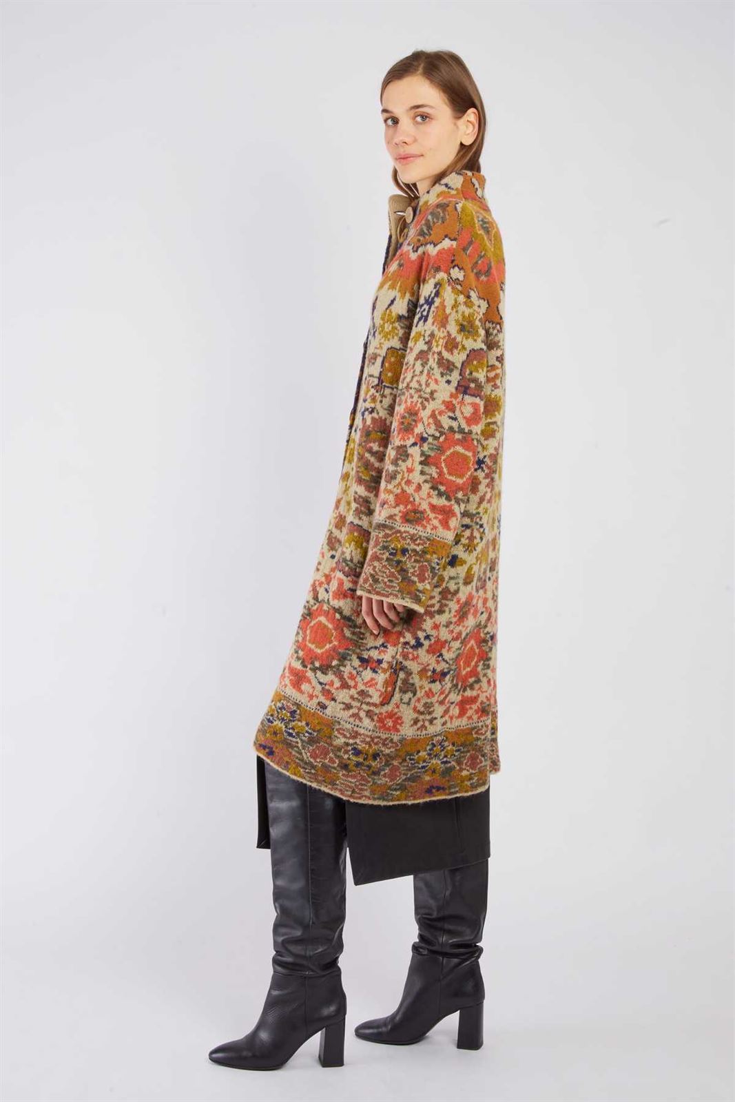 Chaqueta Derhy BARBADES estampada geométricos ocres, camel. - Imagen 3