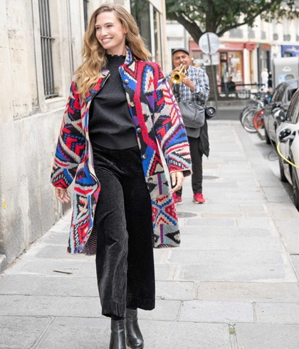 Chaqueta Derhy BAROQUE larga estampado tonos rojos y azules - Imagen 1