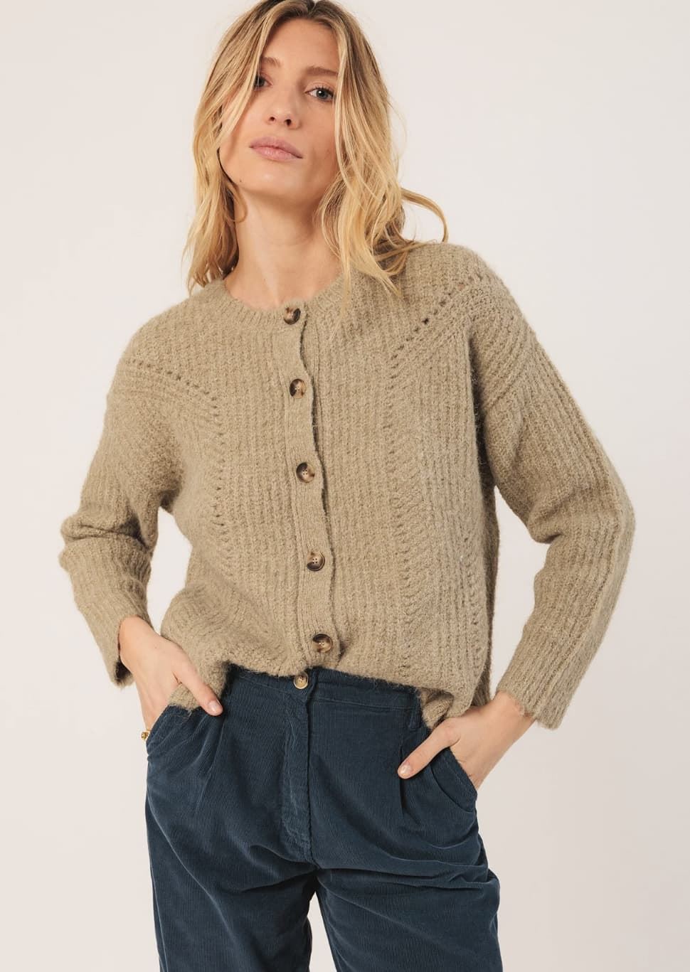 Chaqueta Indi & Cold con detalles desagujados RD451 aloe - Imagen 2