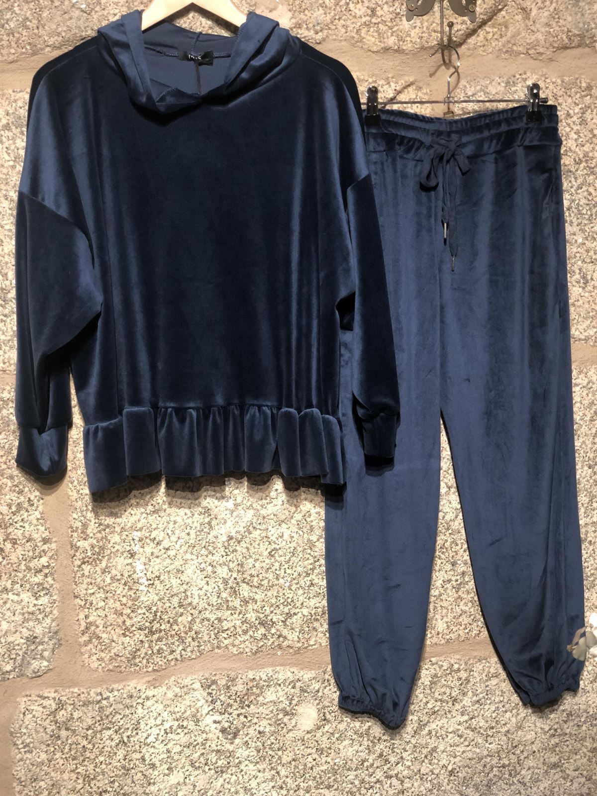 Conjunto comfy terciopelo azul marino - Imagen 1