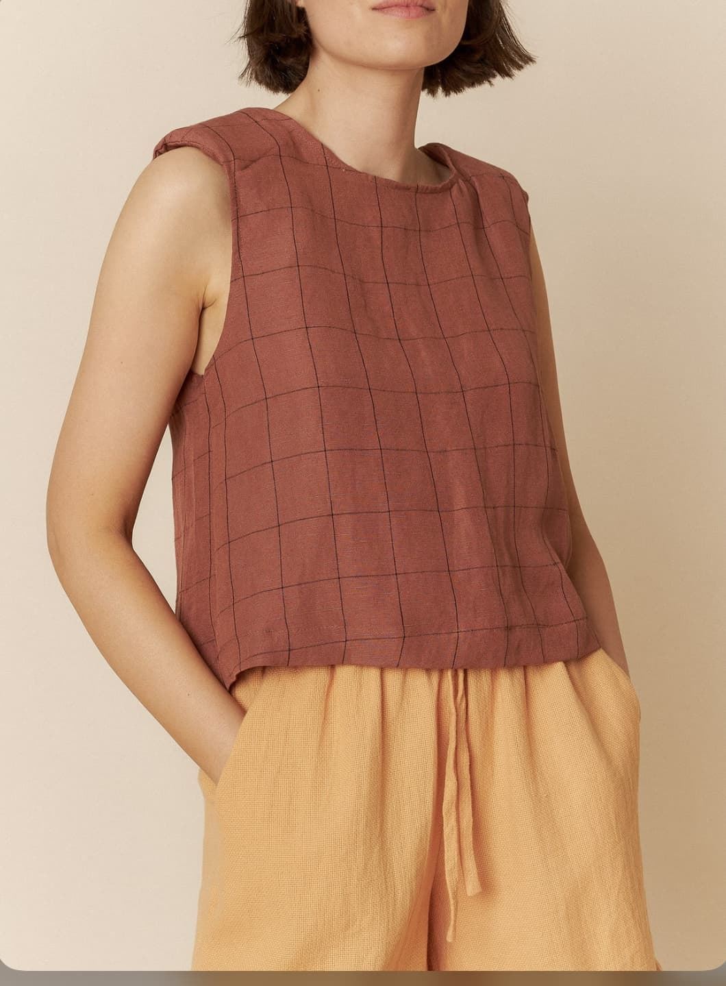 Crop top Indi & Cold 222 cuadro ventana chocolate - Imagen 1