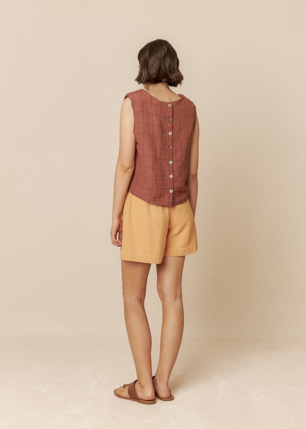 Crop top Indi & Cold 222 cuadro ventana chocolate - Imagen 2