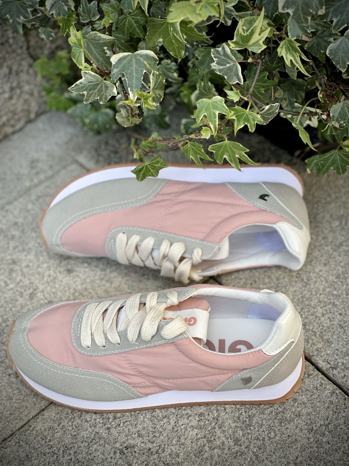 Deportiva Gioseppo retro rosa. - Deportivas