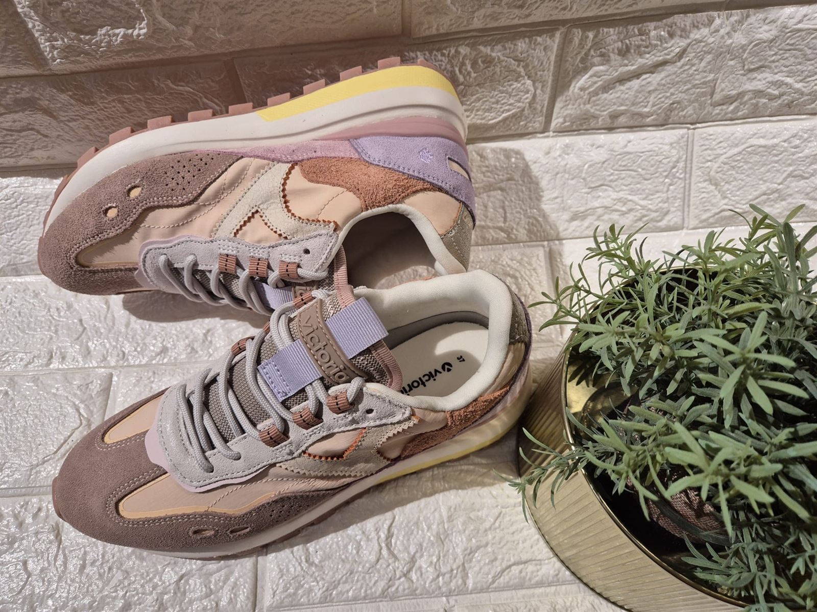 Deportiva VICTORIA 1156116 LUNA NYLON & SERRAJE ROSA - Imagen 2