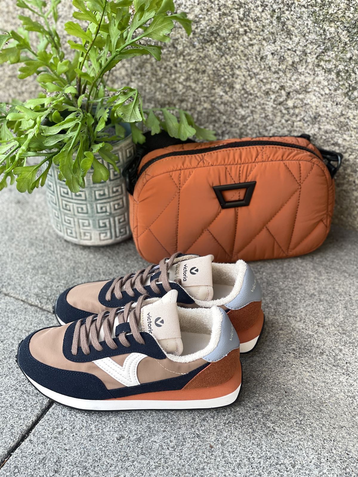 Deportiva VICTORIA Astro marino/teja/camel - Imagen 6