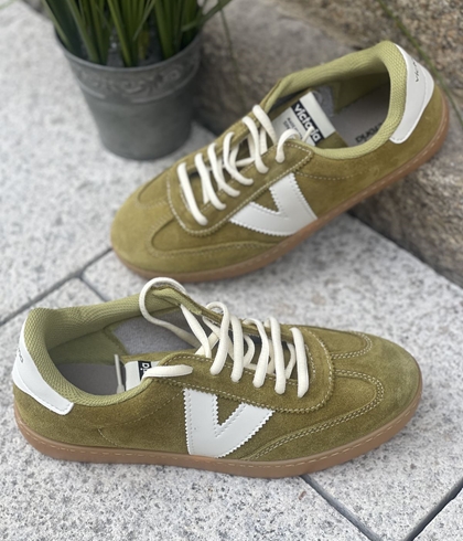 Deportiva VICTORIA BERLÍN CICLISTA SERRAJE & CONTRASTE 218 OLIVA - Imagen 1