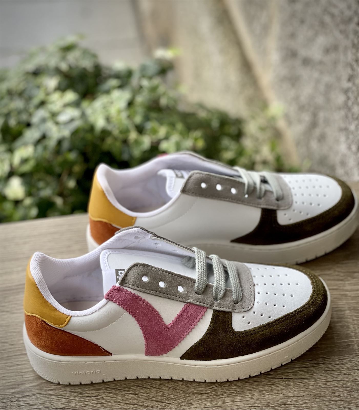 Deportiva VICTORIA multicolor retro - Imagen 2