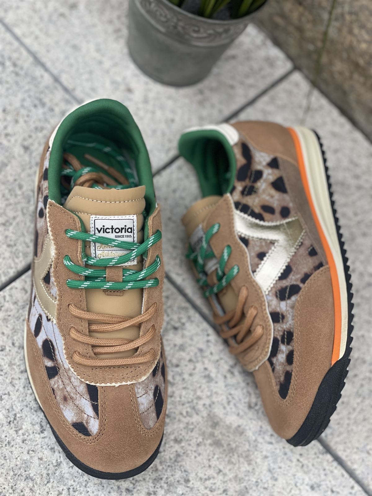 Deportiva VICTORIA SATURNO NYLON ANIMAL PRINT & SERRAJE Sneakers 1158103-87 Camel - Imagen 1