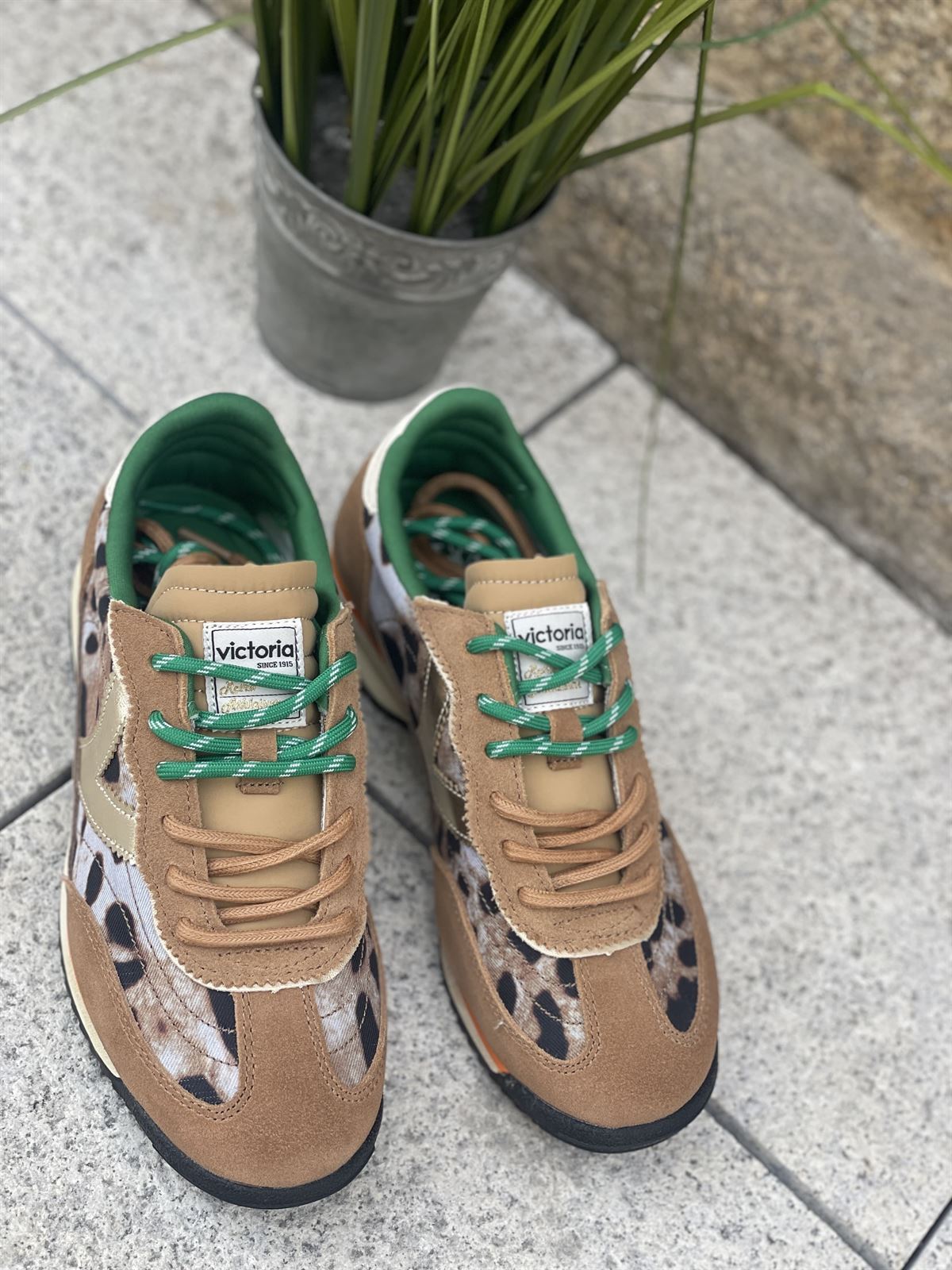 Deportiva VICTORIA SATURNO NYLON ANIMAL PRINT & SERRAJE Sneakers 1158103-87 Camel - Imagen 3