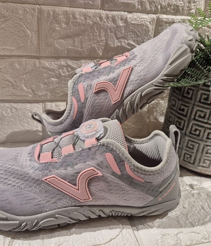 Deportiva VICTORIA TERRATECH BAREFOOT MESH unisex gris rosa - Imagen 2