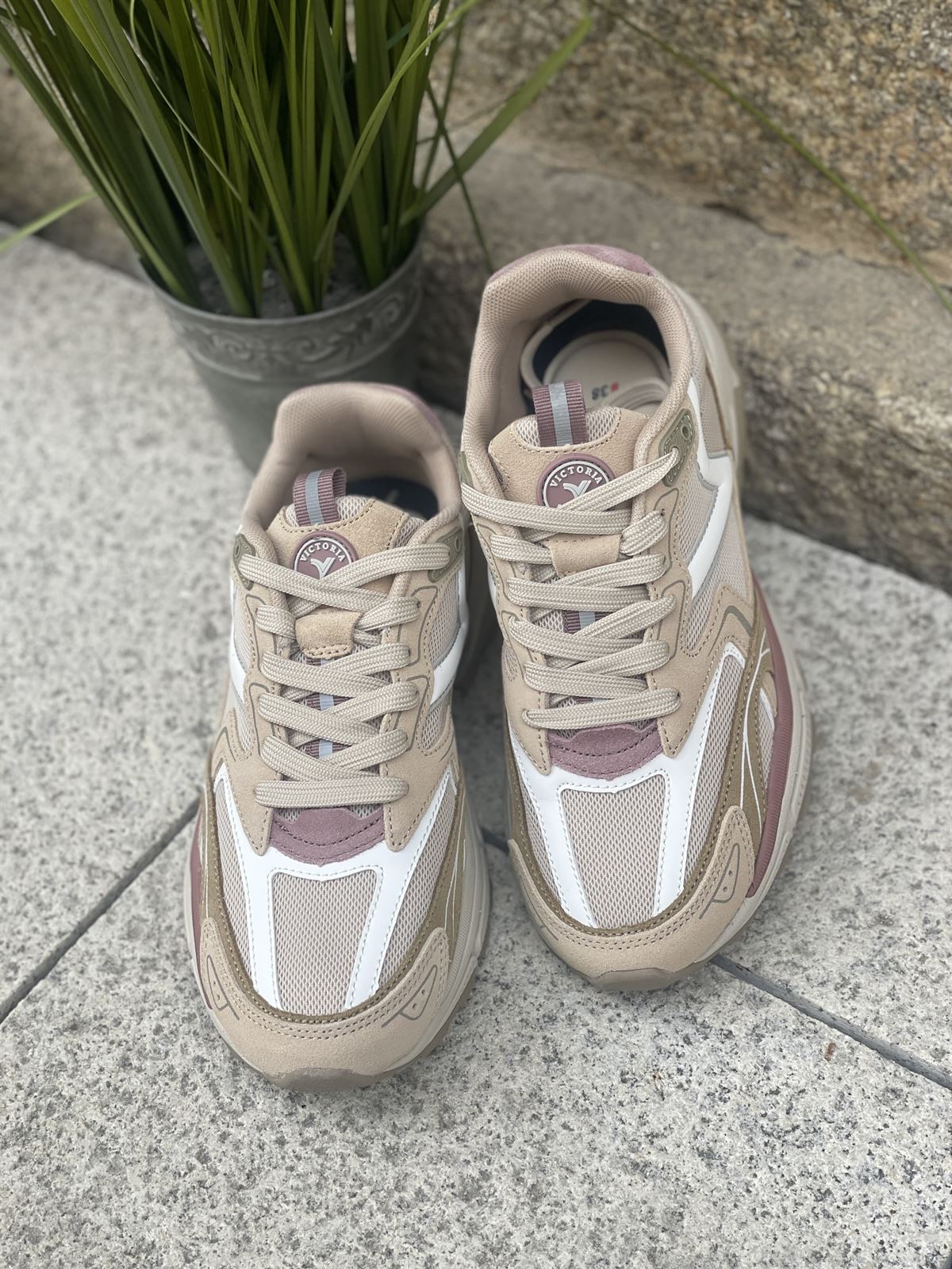 Deportiva VICTORIA WING EVO - SPORT unisex 8811102-612 BEIGE ROSA - Imagen 2