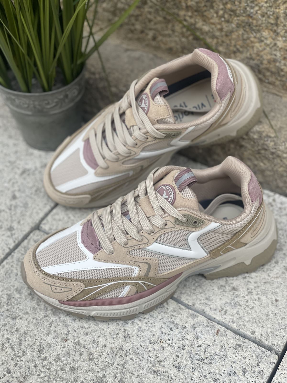 Deportiva VICTORIA WING EVO - SPORT unisex 8811102-612 BEIGE ROSA - Imagen 3