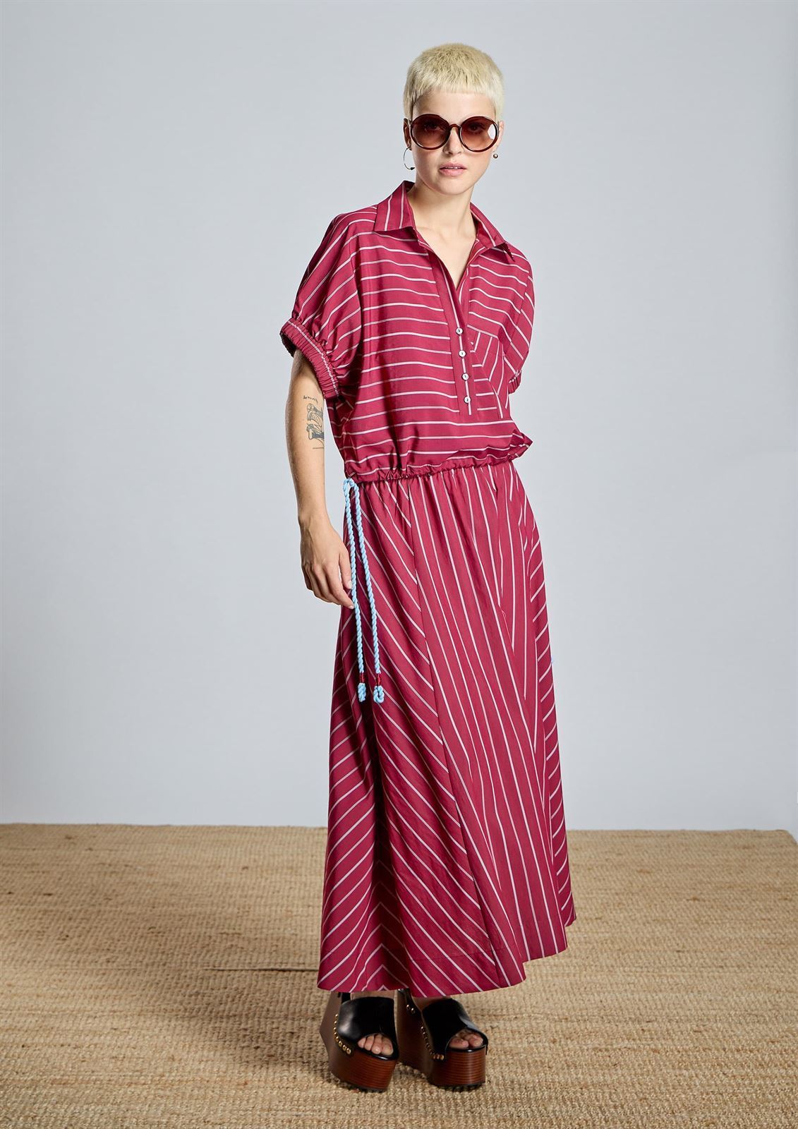 Falda Alba Conde 2201-601-41 larga de rayas granate. - Imagen 1