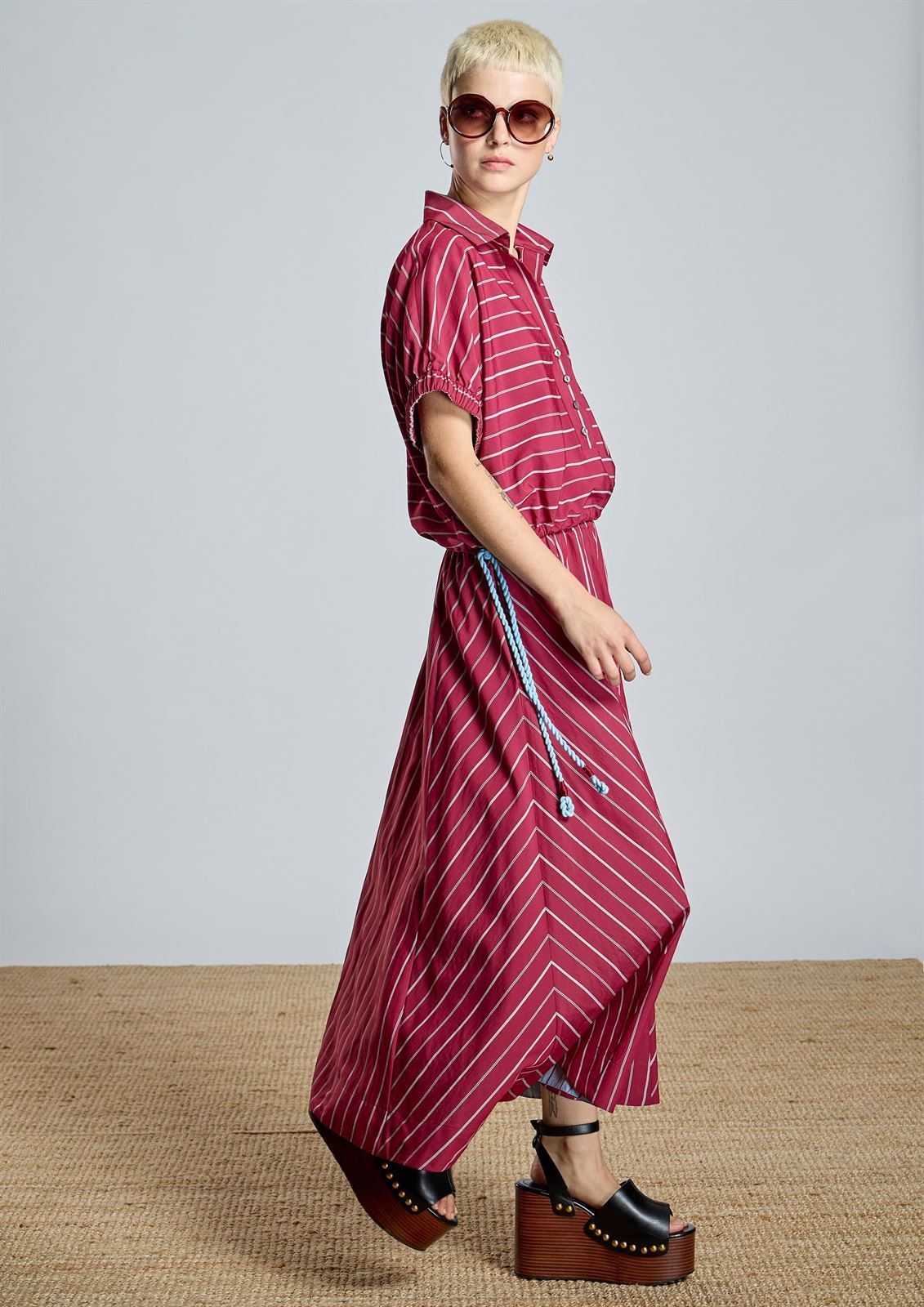 Falda Alba Conde 2201-601-41 larga de rayas granate. - Imagen 2