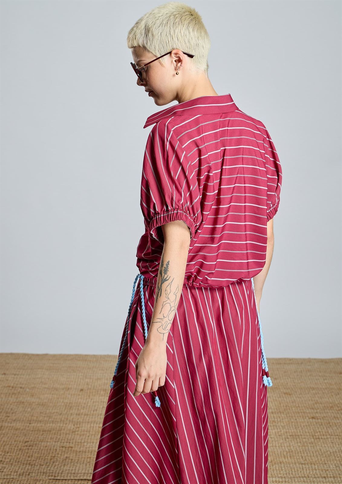 Falda Alba Conde 2201-601-41 larga de rayas granate. - Imagen 5