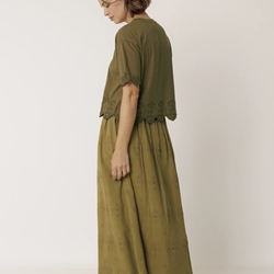 Falda Indi & Cold  MC167 FALDA MIDI BORDADA khaki - Imagen 2