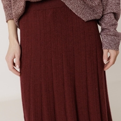 FALDA Indi & Cold REF. MO542 Midi Canalé cashmere Berenjena - Imagen 2