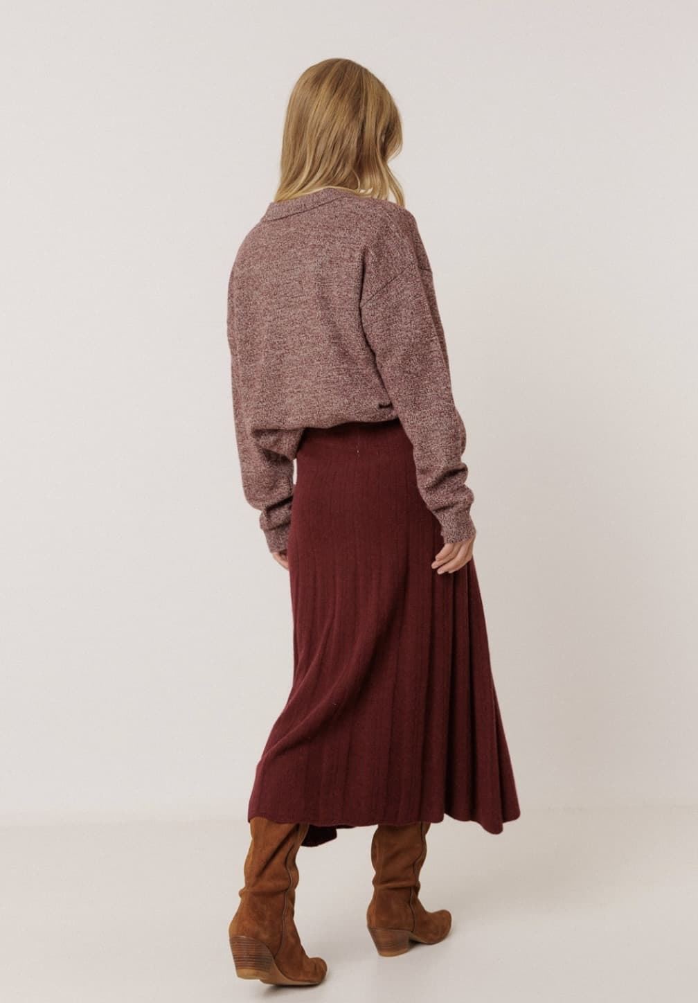 FALDA Indi & Cold REF. MO542 Midi Canalé cashmere Berenjena - Imagen 3